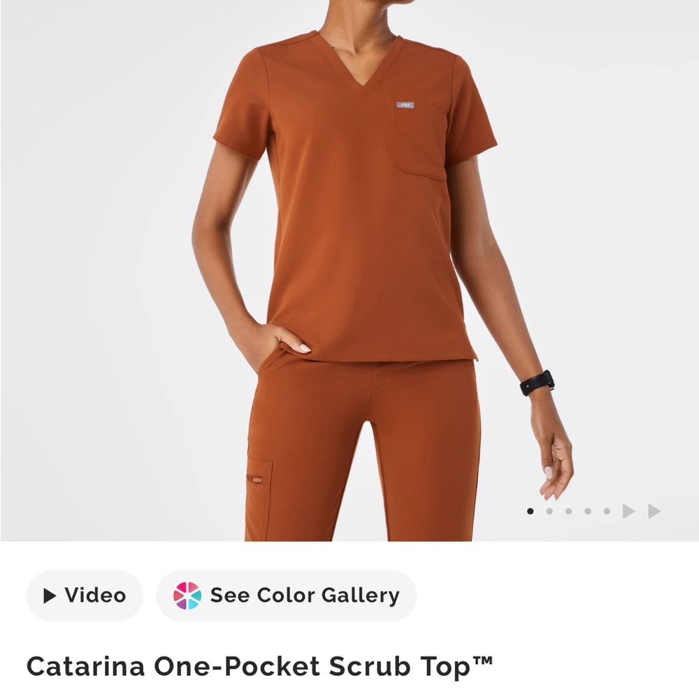 Figs Dirty Chai Medium Catarina One-Pocket Scrub Top. PO #5855